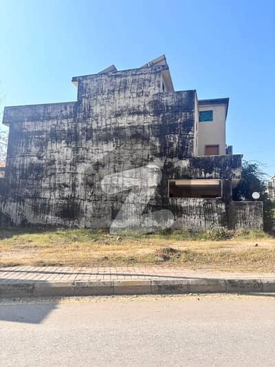 20 Marla Plot for Sale on Main Palm Road Chaklala Scheme 3