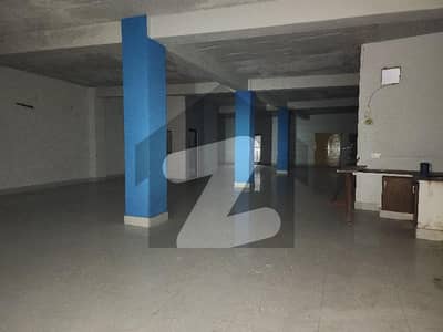 جوہر ٹاؤن لاہور میں 1 کنال دفتر 1.65 لاکھ میں کرایہ پر دستیاب ہے۔