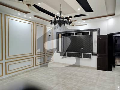 فضائیہ ہاؤسنگ سکیم فیز 1 فضائیہ ہاؤسنگ سکیم,لاہور میں 3 کمروں کا 10 مرلہ بالائی پورشن 62.0 ہزار میں کرایہ پر دستیاب ہے۔