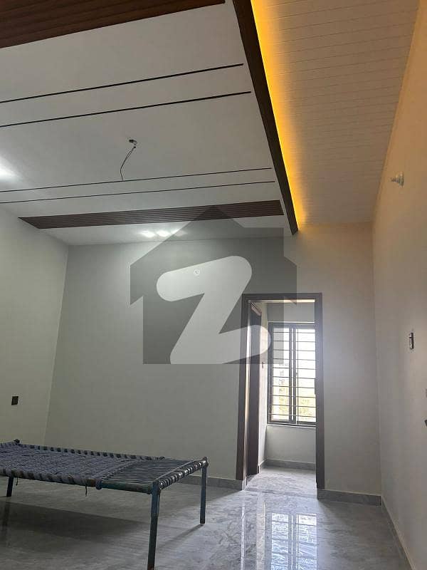 10 MARLA NEW HOUSE AVAILABLE FOR SALE 10 MARLA NEW HOUSE AVAILABLE FOR SALE