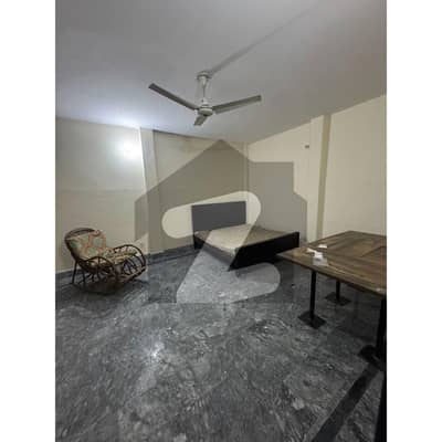 جوہر ٹاؤن فیز 2 جوہر ٹاؤن,لاہور میں 1 کمرے کا 2 مرلہ بالائی پورشن 26.0 ہزار میں کرایہ پر دستیاب ہے۔