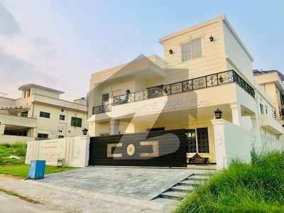 ڈی ایچ اے ڈیفینس فیز 2 ڈی ایچ اے ڈیفینس,اسلام آباد میں 6 کمروں کا 1 کنال مکان 10.9 کروڑ میں برائے فروخت۔