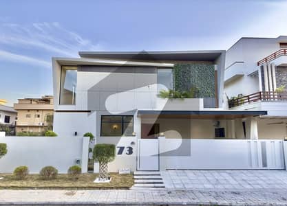 ڈی ایچ اے ڈیفینس فیز 2 ڈی ایچ اے ڈیفینس,اسلام آباد میں 5 کمروں کا 1 کنال مکان 13.7 کروڑ میں برائے فروخت۔