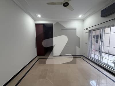 F6 Independent Upper Portion For Rent