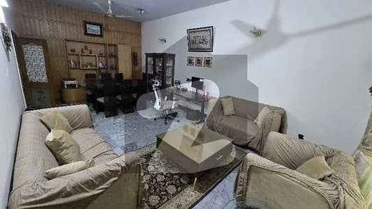 جوہر ٹاؤن فیز 2 جوہر ٹاؤن,لاہور میں 3 کمروں کا 1 کنال زیریں پورشن 1.3 لاکھ میں کرایہ پر دستیاب ہے۔