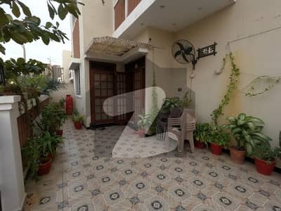 نیا ناظم آباد کراچی میں 6 کمروں کا 10 مرلہ مکان 6.55 کروڑ میں برائے فروخت۔