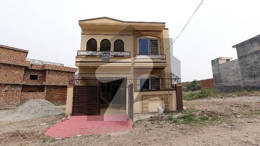 Prime Location 5 Marla House In Airport Housing Society For sale