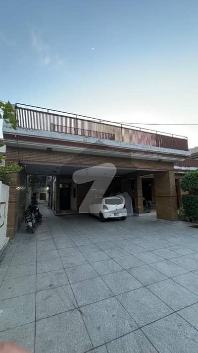 2 Kanal Old House For Sale Government Employees Cooperative Housing Society Prime Location Near Model Town Link Road