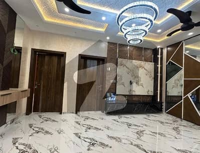 House Of 5 Marla Is Available In Contemporary Neighborhood Of Bahria Town