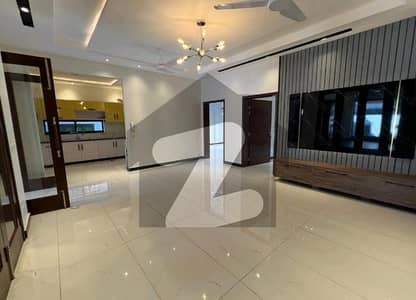 10 Marla Spacious House Is Available In Bahria Town - Sector E For rent
