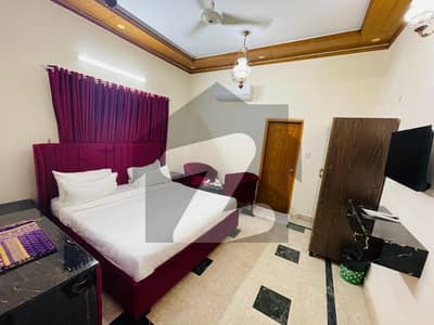 ایف ۔ 7 اسلام آباد میں 8 کمروں کا 1 کنال مکان 11.5 لاکھ میں کرایہ پر دستیاب ہے۔