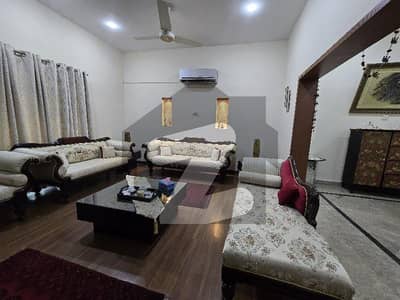 10 Marla Uper Portion Available For Rent