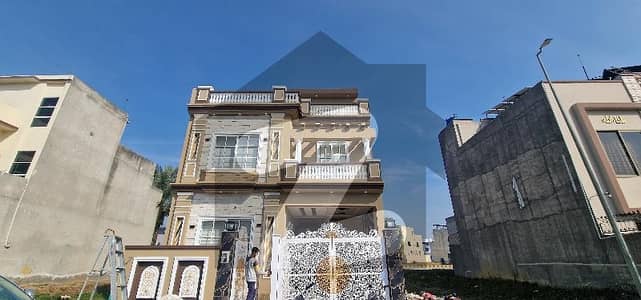 سٹی ہاؤسنگ سوسائٹی گوجرانوالہ میں 4 کمروں کا 5 مرلہ مکان 1.9 کروڑ میں برائے فروخت۔