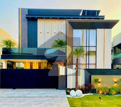 ڈی ایچ اے فیز 6 ڈیفنس (ڈی ایچ اے),لاہور میں 6 کمروں کا 1 کنال مکان 8.9 کروڑ میں برائے فروخت۔