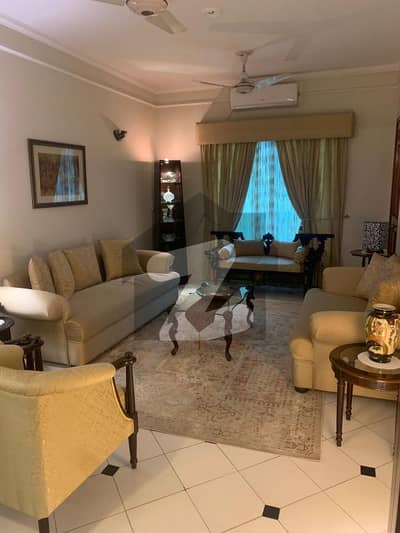 الفلاح ٹاؤن لاہور میں 3 کمروں کا 8 مرلہ مکان 2.75 کروڑ میں برائے فروخت۔ الفلاح ٹاؤن لاہور میں 3 کمروں کا 8 مرلہ مکان 2.75 کروڑ میں برائے فروخت۔