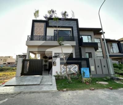 3 Beds 5 Marla Modern Design Prime Location House for Rent in DHA 9 Town Lahore.
