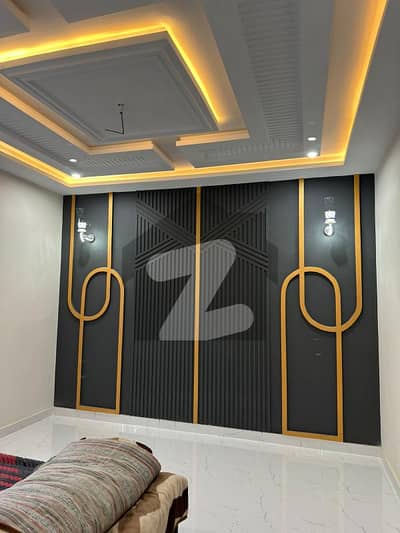 ابوظہبی روڈ رحیم یار خان میں 5 کمروں کا 8 مرلہ مکان 2.65 کروڑ میں برائے فروخت۔