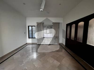 14 Marla Upper Portion For rent In G-14/4 Islamabad In Only Rs. 130000