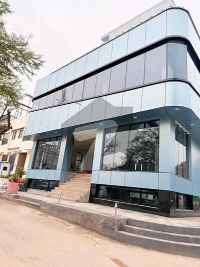 ایف ۔ 7 اسلام آباد میں 1 کنال عمارت 20.0 لاکھ میں کرایہ پر دستیاب ہے۔