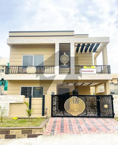 Prime Location House Is Available For Sale In Jinnah Gardens Phase 1