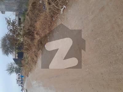 8 marla level plot on main 60 feet road Alamdar Rd lop clear