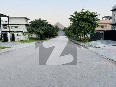 10 Marla Plot At Investor Rate