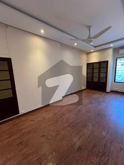 F8 622 Sq Yard New House 5 Bedrooms With Attached Bathroom Drawing And Dining TV Lounge Kitchen