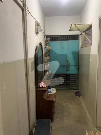 Flat, 11-H North Karachi