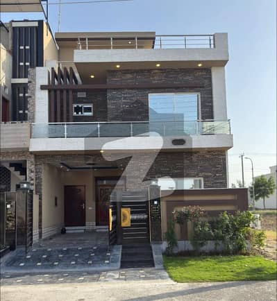 On Investor Rate 5 Marla Like Brand New House for Sale in Central Park Housing Scheme Lahore