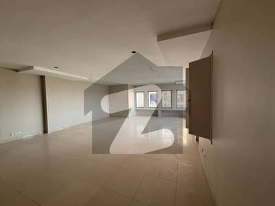 شاہراہِ فیصل کراچی میں 1 کمرے کا 7 مرلہ دفتر 3.09 لاکھ میں کرایہ پر دستیاب ہے۔