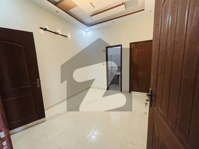 کیپٹل کوآپریٹو ہاؤسنگ سوسائٹی سکیم 33 - سیکٹر 35-اے,سکیم 33,کراچی میں 2 کمروں کا 4 مرلہ فلیٹ 42.0 ہزار میں کرایہ پر دستیاب ہے۔