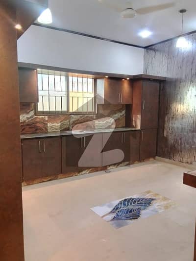 ڈی ایچ اے فیز 8 ڈی ایچ اے ڈیفینس,کراچی میں 3 کمروں کا 1 کنال زیریں پورشن 2.5 لاکھ میں کرایہ پر دستیاب ہے۔