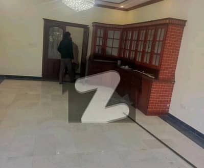 ای ۔ 11 اسلام آباد میں 3 کمروں کا 1 کنال زیریں پورشن 2.0 لاکھ میں کرایہ پر دستیاب ہے۔