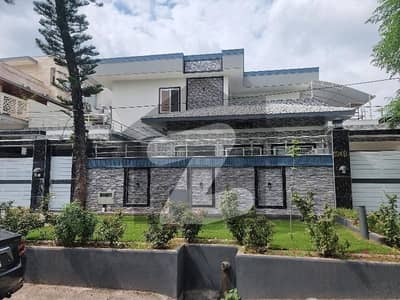 I-8/4. One kanal Upper Portion separate gate Available For Rent Park Near Park Ideal Location