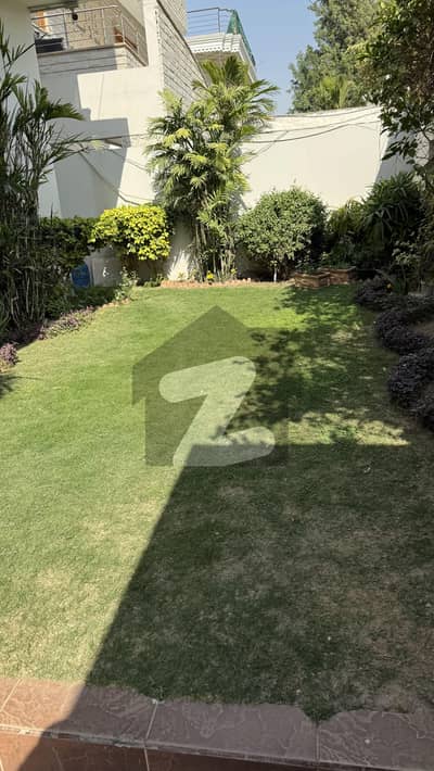 ڈی ایچ اے فیز 6 ڈی ایچ اے ڈیفینس,کراچی میں 6 کمروں کا 1 کنال مکان 14.0 کروڑ میں برائے فروخت۔