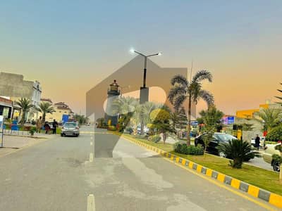 3 marla plot near park