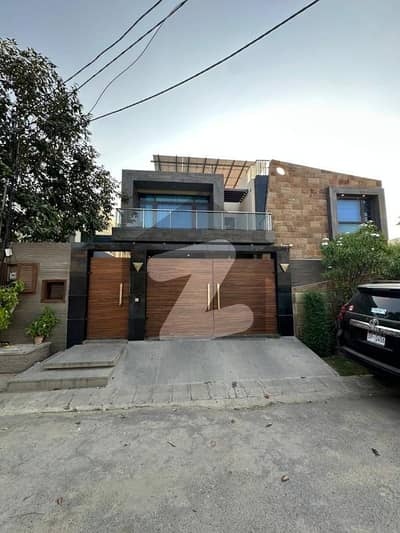 ڈی ایچ اے فیز 6 ڈی ایچ اے ڈیفینس,کراچی میں 6 کمروں کا 1 کنال مکان 23.0 کروڑ میں برائے فروخت۔