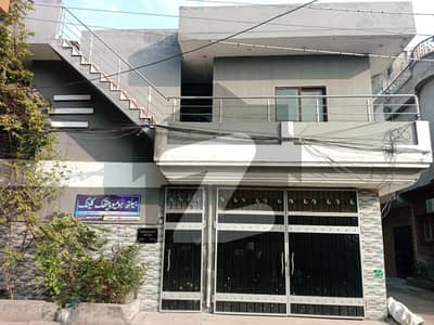 شاداب گارڈن لاہور میں 9 کمروں کا 10 مرلہ مکان 1.65 لاکھ میں کرایہ پر دستیاب ہے۔