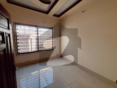 Gas and electricity meter installed , Wide Street , Condition 9/10 , Best Opportunity To Take Advantage House For Rent