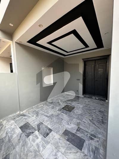 پارک ویو سٹی لاہور میں 4 کمروں کا 5 مرلہ مکان 85.0 ہزار میں کرایہ پر دستیاب ہے۔