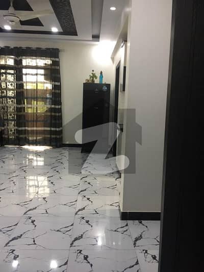 Flat Available For Sale In Garden East Near PAKOLA MASJID