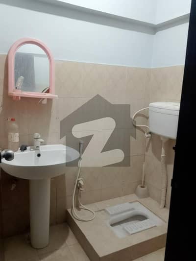 نارتھ ناظم آباد ۔ بلاک ایف نارتھ ناظم آباد,کراچی میں 2 کمروں کا 3 مرلہ فلیٹ 35.0 ہزار میں کرایہ پر دستیاب ہے۔