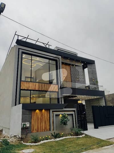 Royal orchard Multan  5 Marla house available for sale Top location  Resonable price