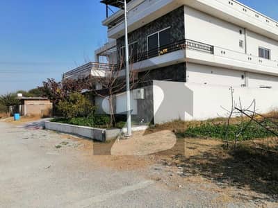 ای ۔ 18 اسلام آباد میں 1 کنال رہائشی پلاٹ 80.0 لاکھ میں برائے فروخت۔