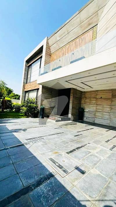 1 KANAL MODERN HOUSE FOR RENT IN DHA PHASE 6