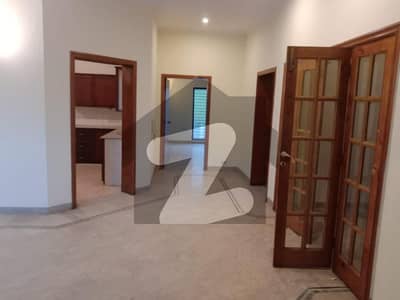 ڈی ایچ اے فیز 5 ڈیفنس (ڈی ایچ اے),لاہور میں 3 کمروں کا 1 کنال بالائی پورشن 1.35 لاکھ میں کرایہ پر دستیاب ہے۔