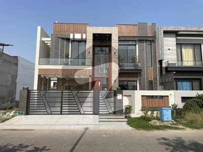 Buy your ideal Prime Location 10 Marla House in a prime location of Multan