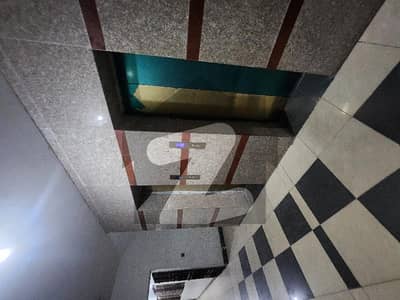 Main Gulshan Chowrangi Well Maintain Flat including Maintenance