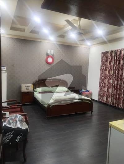 DHA PHASE 4 1 KANAL UPER PORTION AVAILABLE FOR RENT