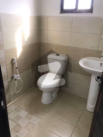 کنگز کاٹیجز گلستانِِ جوہر ۔ بلاک 7,گلستانِ جوہر,کراچی میں 3 کمروں کا 6 مرلہ فلیٹ 1.5 کروڑ میں برائے فروخت۔